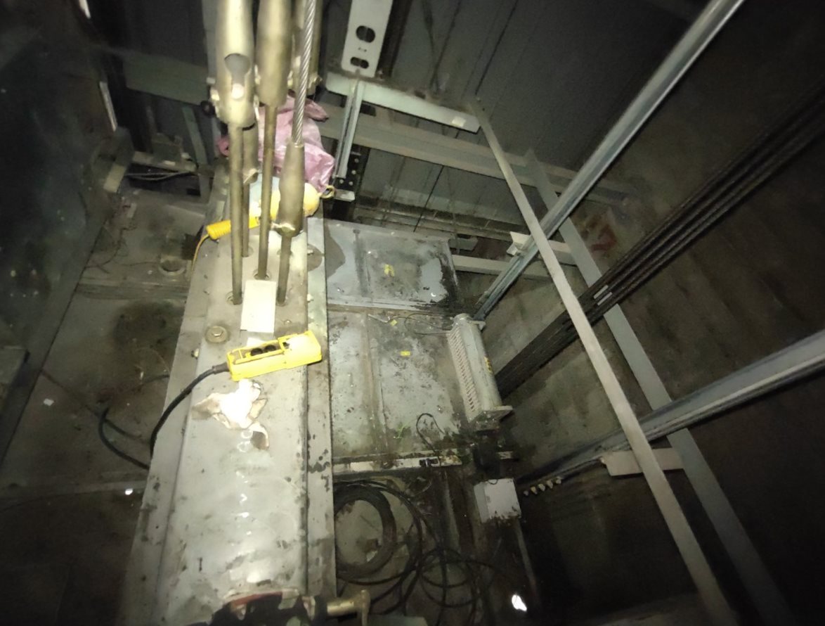 HapyBot Lift - Elevator Module Installation - Module at life car